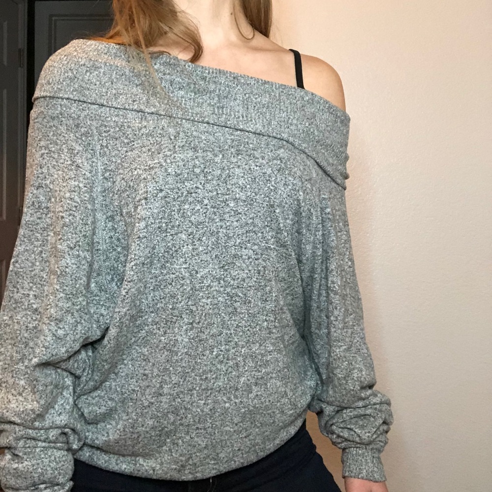Sweater - Picture 4 of 5